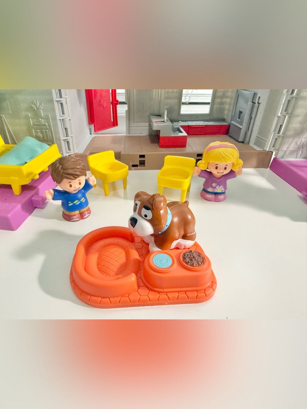 Fisher-Price Little People Big Helpers Fold-Up Playhouse - Picture 10 of 11